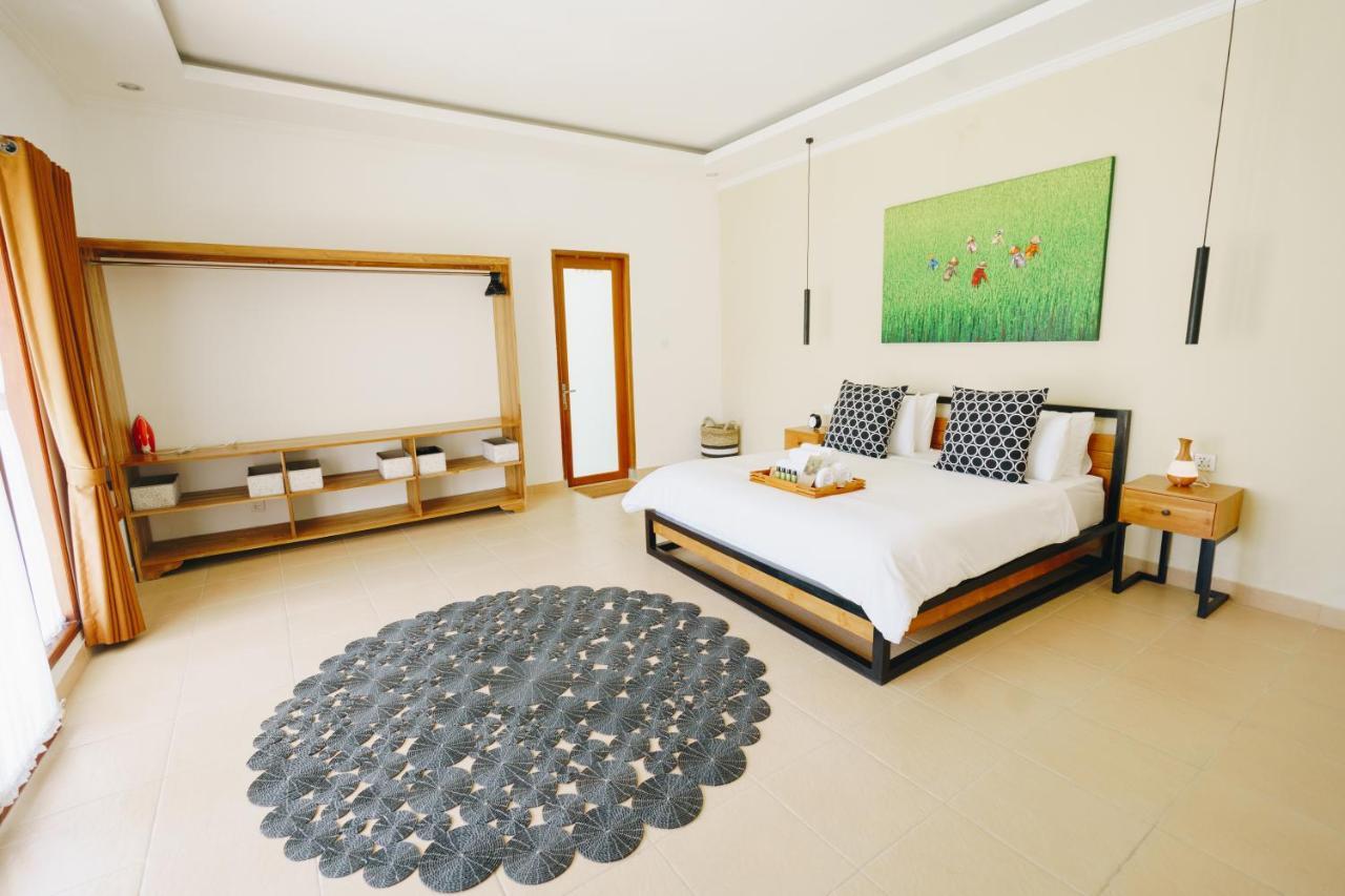 Villa Orked 3 With Family Room Seminyak Buitenkant foto