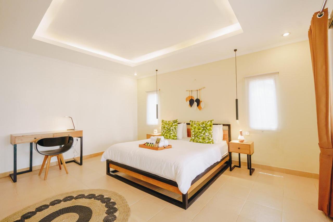 Villa Orked 3 With Family Room Seminyak Buitenkant foto