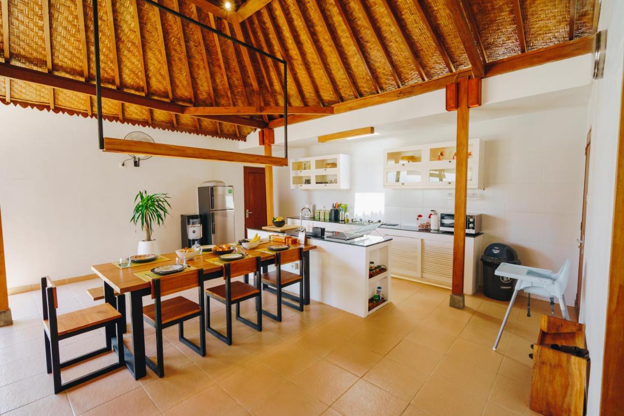 Villa Orked 3 With Family Room Seminyak Buitenkant foto