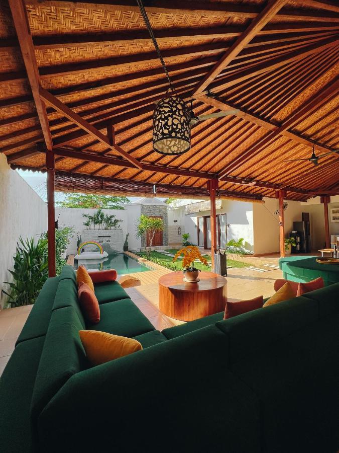 Villa Orked 3 With Family Room Seminyak Buitenkant foto