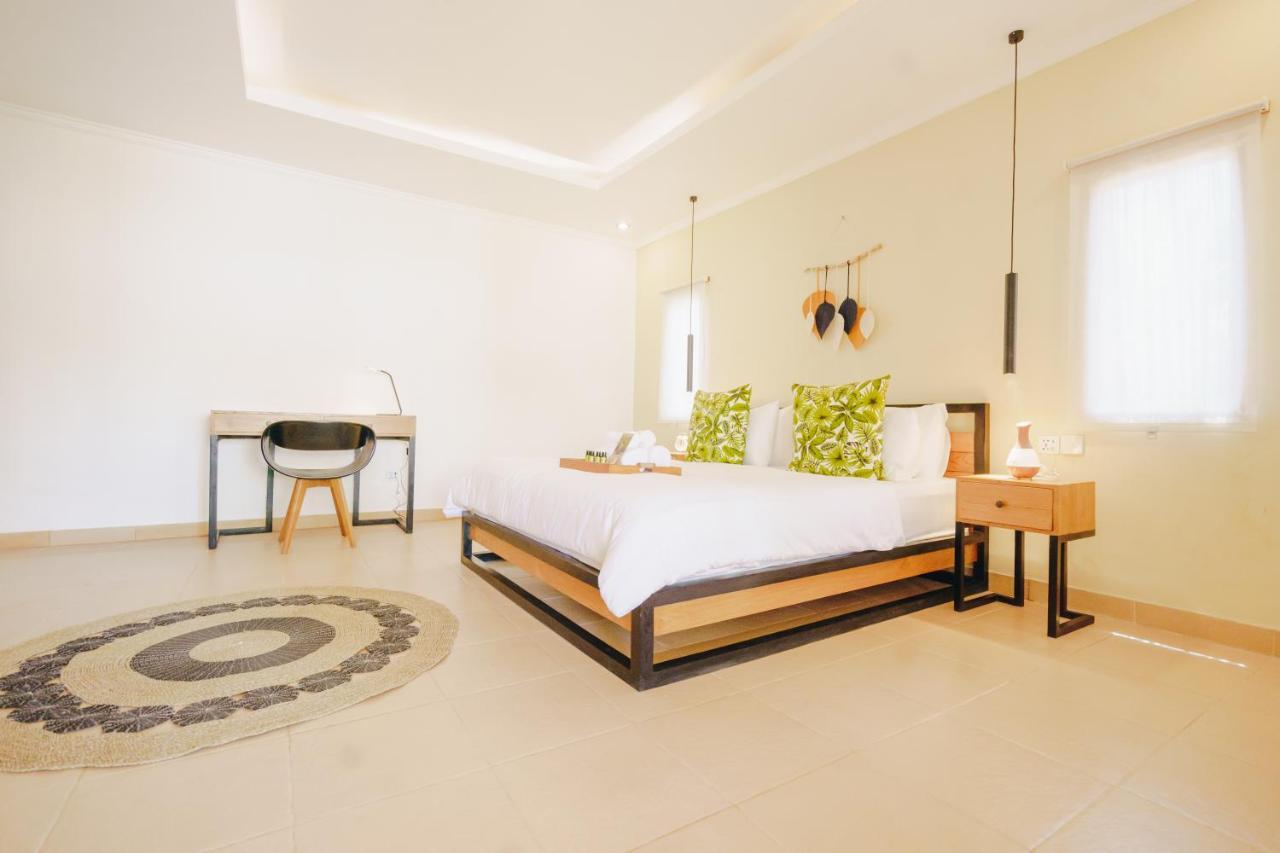 Villa Orked 3 With Family Room Seminyak Buitenkant foto