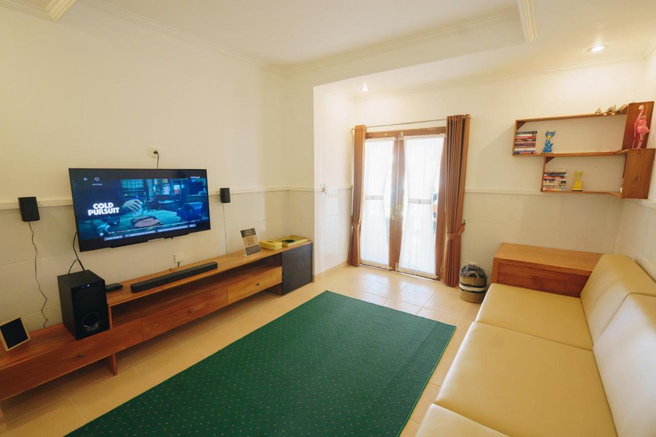 Villa Orked 3 With Family Room Seminyak Buitenkant foto