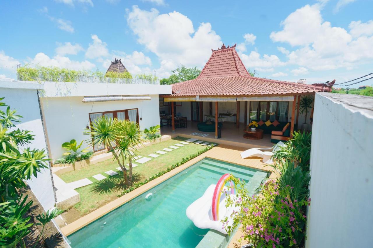 Villa Orked 3 With Family Room Seminyak Buitenkant foto