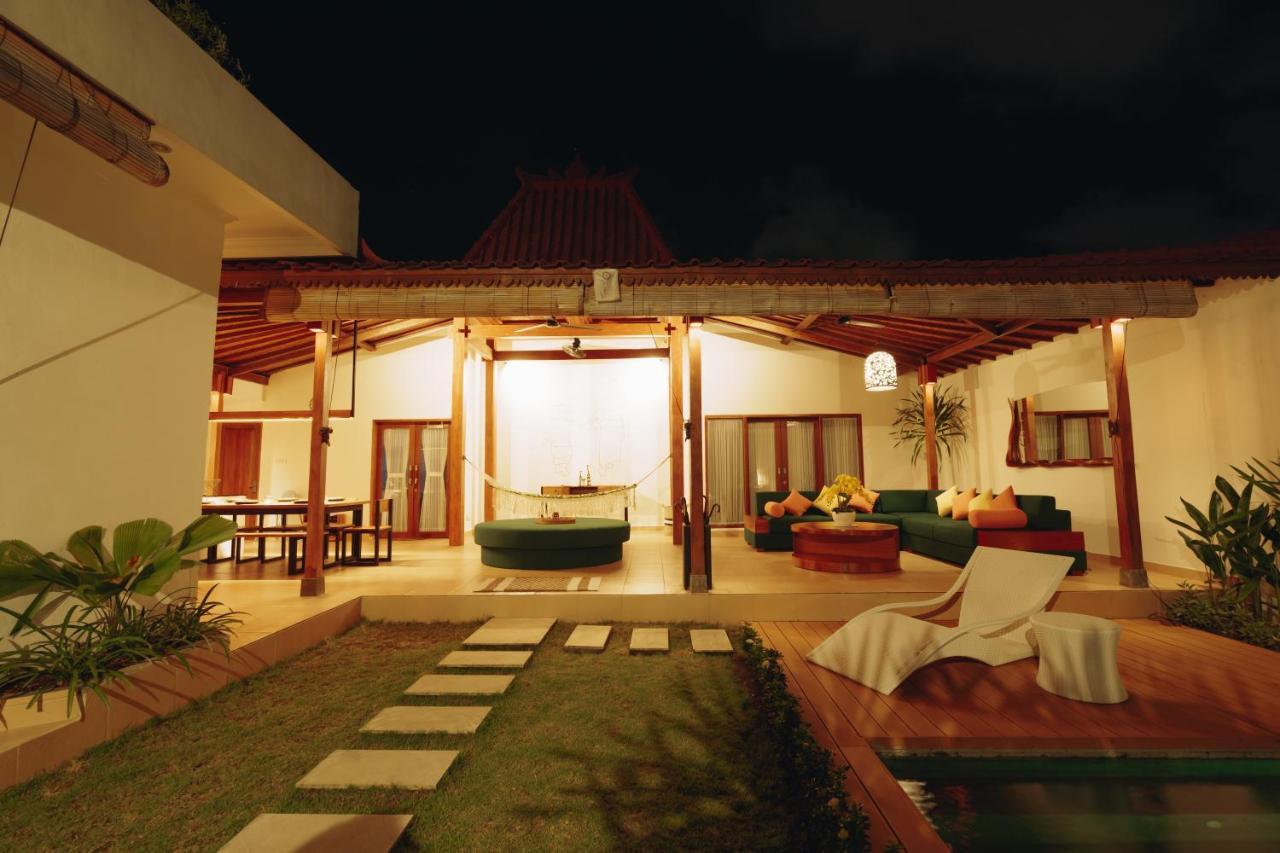 Villa Orked 3 With Family Room Seminyak Buitenkant foto
