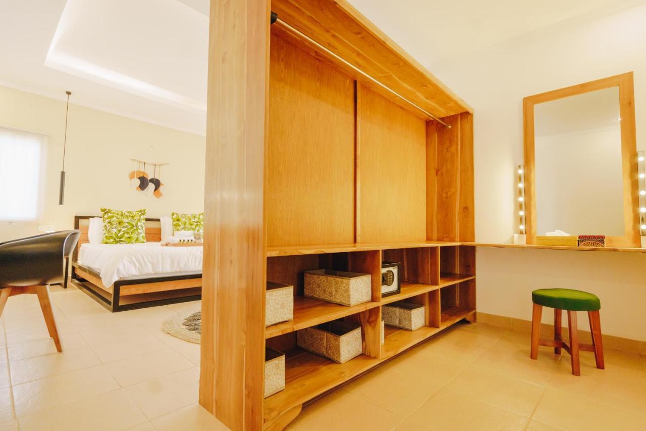 Villa Orked 3 With Family Room Seminyak Buitenkant foto