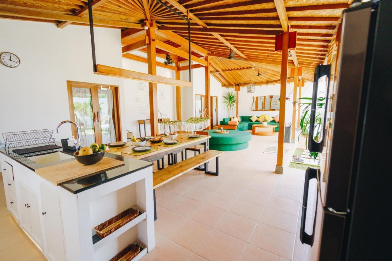 Villa Orked 3 With Family Room Seminyak Buitenkant foto